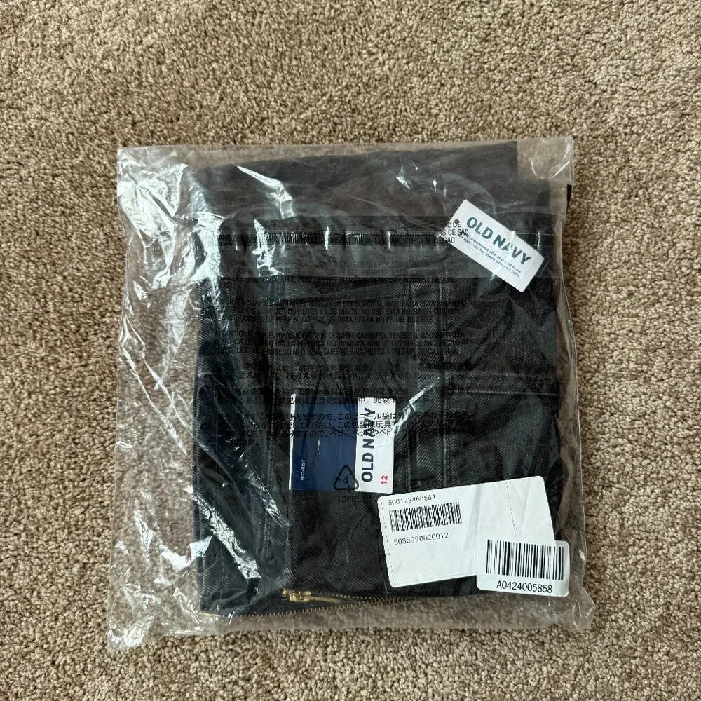 NWT Old Navy Black Mini Jean Skirt Size 12